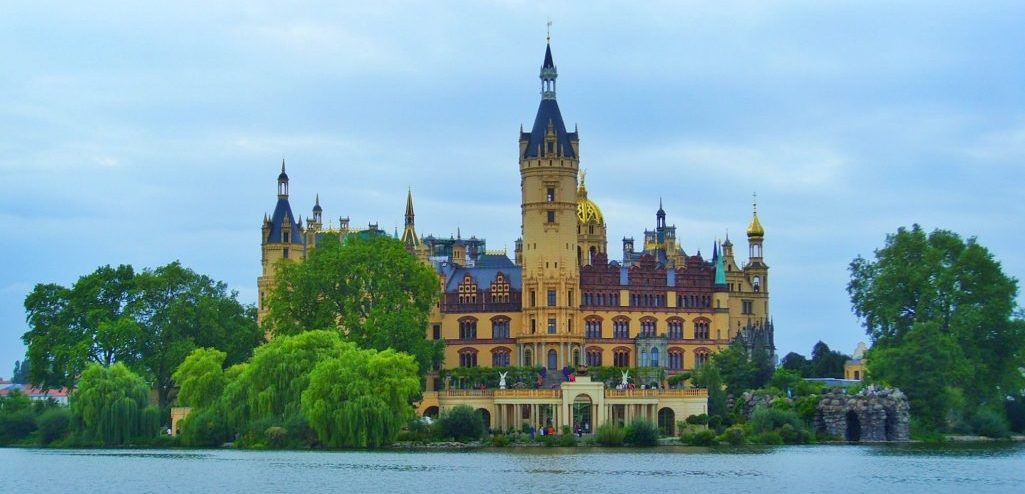 a historical walk through Schwerin, Germany
